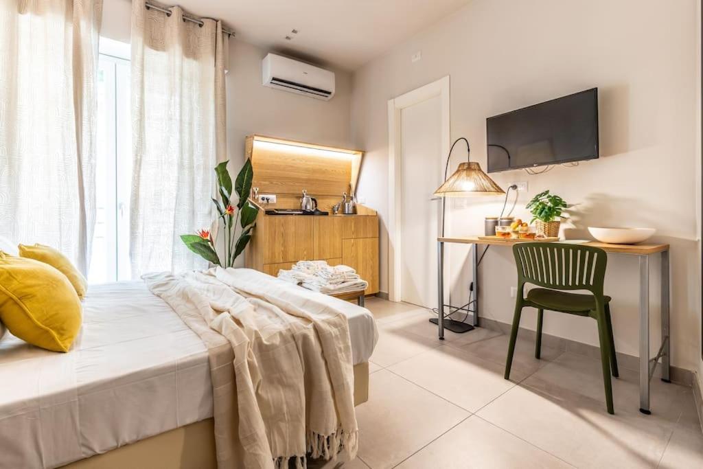 Dafne Room Un'Oasi Romana Per Coppie מראה חיצוני תמונה