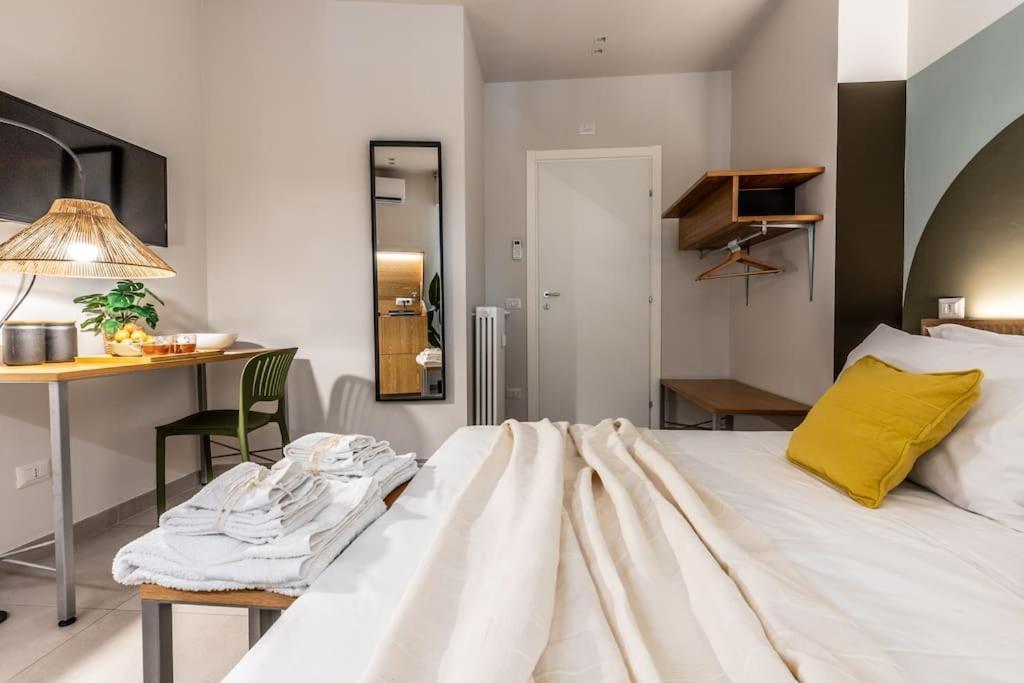 Dafne Room Un'Oasi Romana Per Coppie מראה חיצוני תמונה